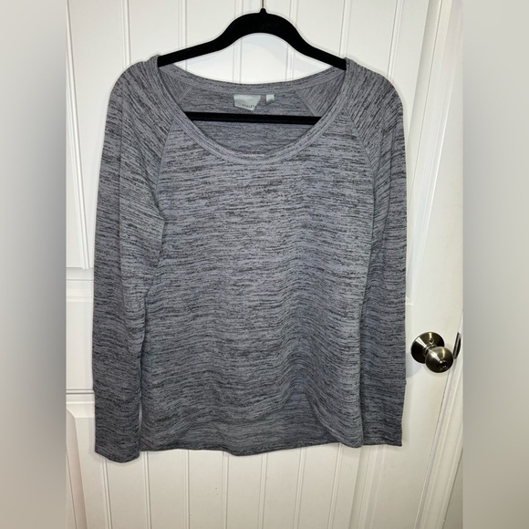 Athleta Heathered Gray Long Sleeve Sweatshirt Top - Picture 2 of 5